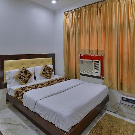 Family Hotel By Pg International นิวเดลี ภายนอก รูปภาพ