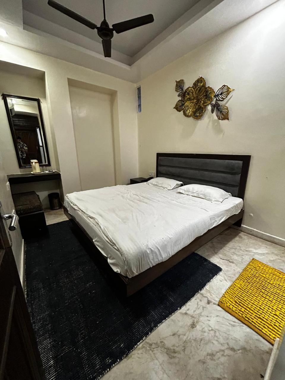 Family Hotel By Pg International นิวเดลี ภายนอก รูปภาพ