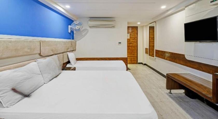 Family Hotel By Pg International นิวเดลี ภายนอก รูปภาพ